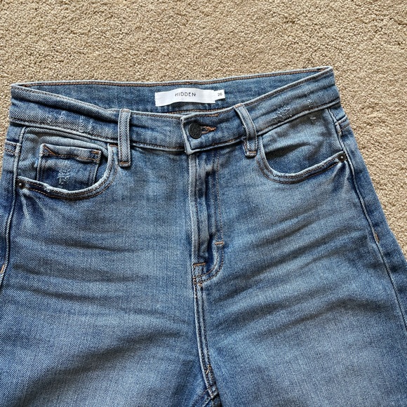 Hidden jeans, high waisted, wide leg, slight distressed look, size 26 - Picture 6 of 7